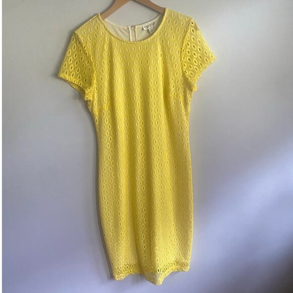 Y2K Vintage Bisou Bisou Yellow Lace Sheath Dress L 14 Crochet Overlay Boho Glam - Picture 9 of 17
